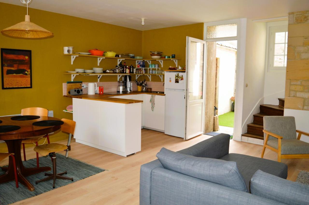 La Courette, Maison Avec Cour Proche Plage Graye-sur-Mer Экстерьер фото